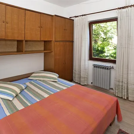 Apartments Mladenka Porec Room photo