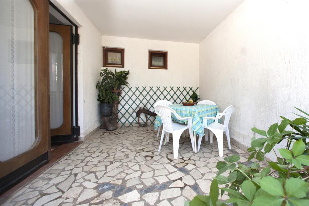 Apartment Mladenka *
